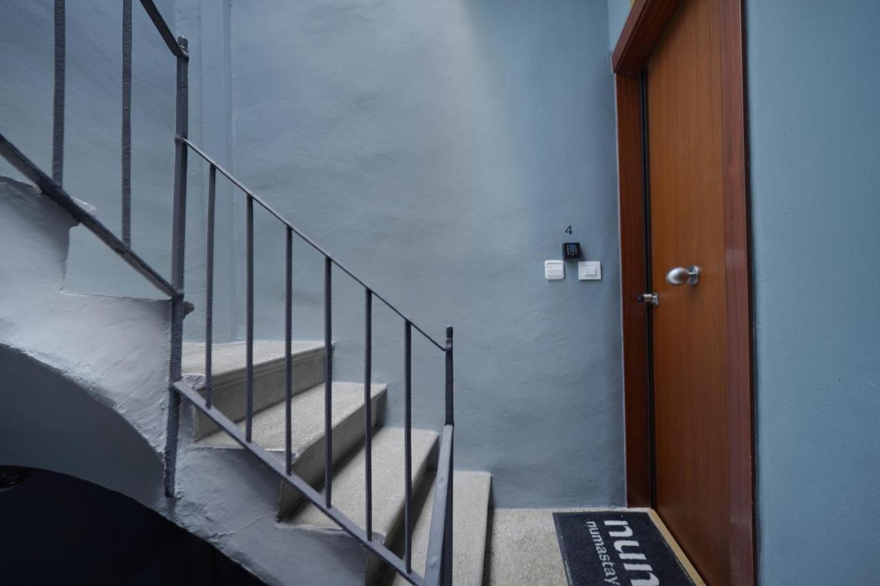 Apartamento Numa Barcelona Lustre Exterior foto